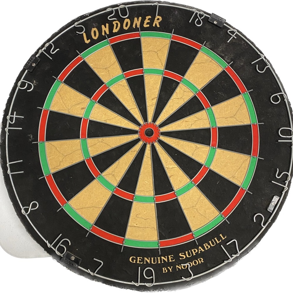 Londoner Dartboard. Supabull Steel Tip Dartboard by Nodor Vintage. Super Rare
